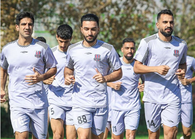 ساکت الهامی با تمام قوا مقابل پرسپولیس