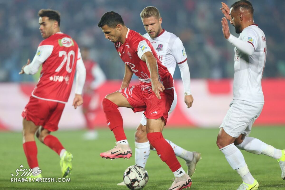 مهاجمان پرسپولیس مثل «چک برگشت خورده» هستند/ این مربی زیرخاکی را از کجا پیدا کردید؟/ تیم گاریدو شلمشوربا بازی میکند
