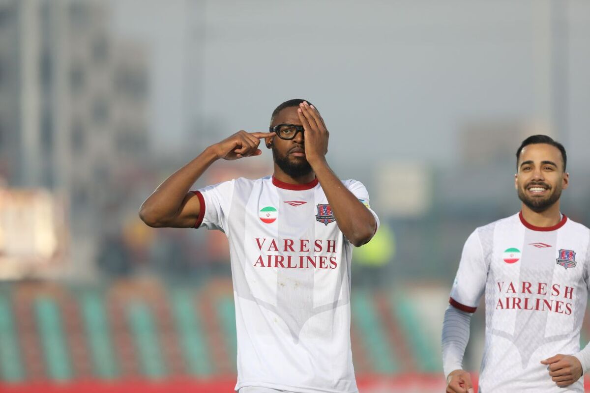 یامگا به پرسپولیس رسید