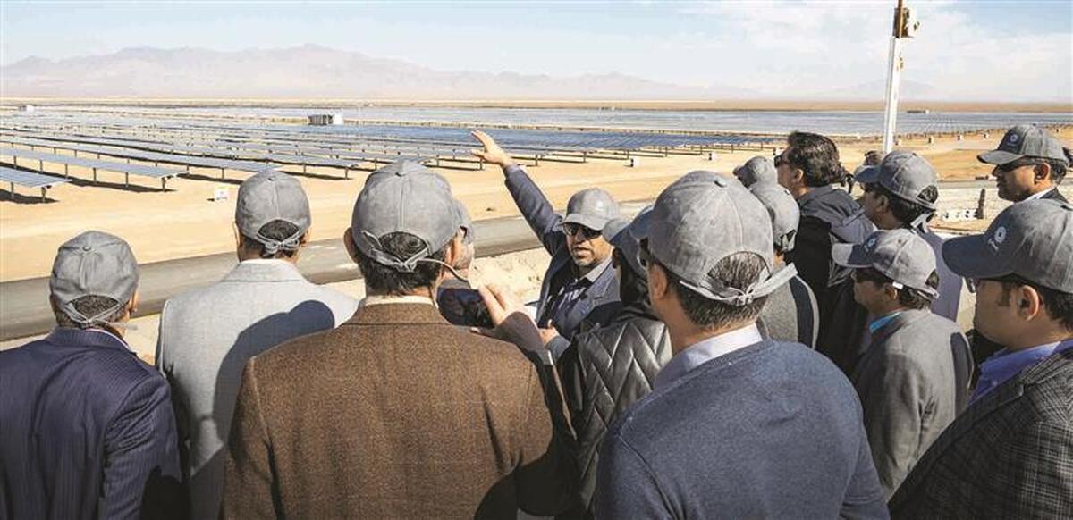 بومیسازی قطعات و تجهیزات نیروگاه خورشیدی؛ اولویت نیروگاه ۶۰۰ مگاواتی فولاد مباركه