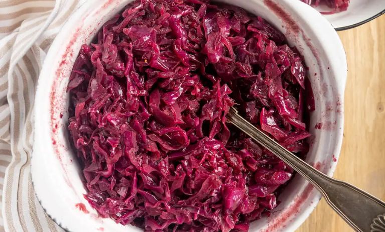 طرز تهیه بورانی کلم قرمز+ نکات و فوتوفن ها