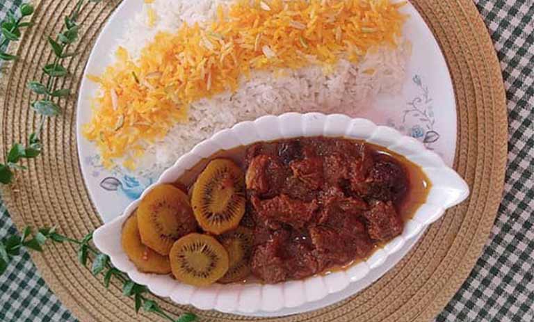 طرز تهیه خورشت کیوی+ نکات و فوت‌وفن ها