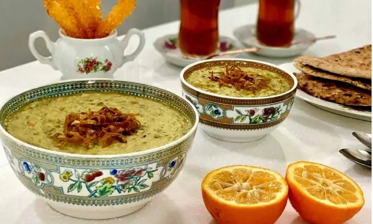 طرز تهیه آش بادمجان برای ناهار+ نکات و فوت‌وفن ها