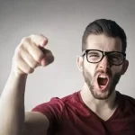 تعبیر خواب فحش دادن + برای زن متاهل و باردار و دختر مجرد