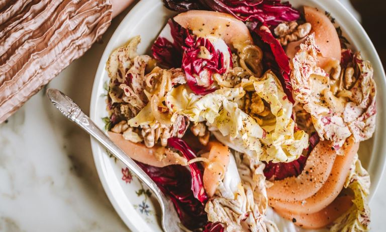 4 روش تهیه سالاد با به + نکات و فوت‌وفن ها