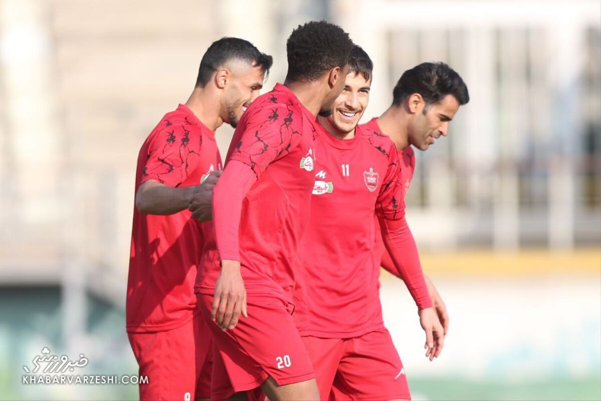 – گزارش تصویری| پرسپولیس با ۶ گل چادرملو را در هم کوبید