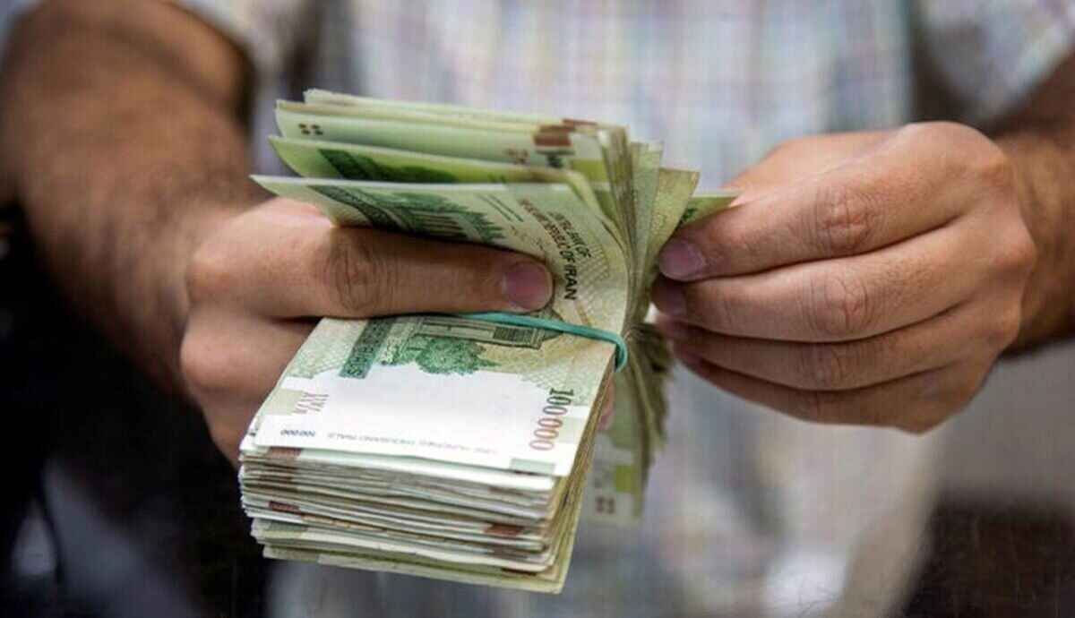 این کارگران عیدی کارمندی میگیرند!