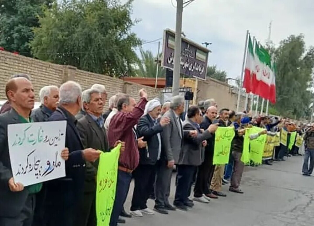 تجمع اعتراضی بازنشستگان در چند شهر/ بازنشستگان به خیابانها آمدند