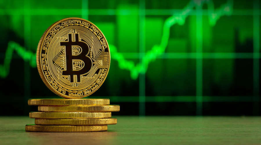 تریدر مطرح: بیت‌ کوین در مسیر صعود انفجاری؛ هدف بعدی ۱۴۲,۰۰۰ دلار؟