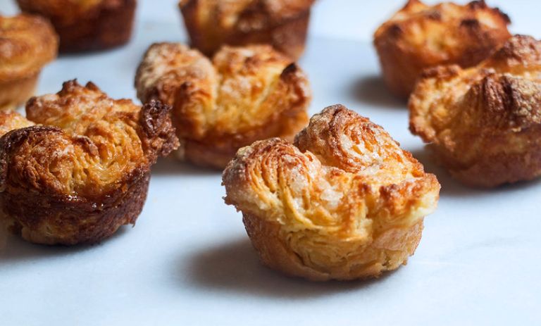 طرز تهیه «کوئین آمان» شیرینی سنتی فرانسوی+ نکات و فوتوفن ها