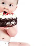 تعبیر خواب کیک خوردن دختر مجرد از دیدگاه روانشناسی و منوچهر مطیعی و لیلا برایت