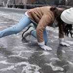تعبیر خواب سر خوردن برای زن متاهل و باردار و دختر مجرد از روانشناسی