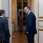 دیدار پیروز انتخابات آلمان با ماک رون در پاریس
