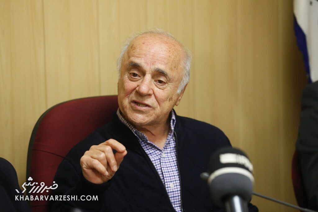 امیر عابدینی به فوتبال دید سیاسی دارد/ او نمکدان شکست/ وقتی در کمیته انضباطی پرونده دارد، اصلا نباید تایید صلاحیت می‌شد!
