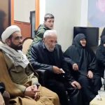رسیدن انگشتر رهبر انقلاب به خانواده شهید لبنانی