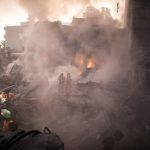 شعار «لبیک یا نصرالله» در محل شهادت سید حسن نصرالله