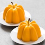 طرز تهیه دسر کرم زعفرانی + نکات و فوت‌وفن‌ ها