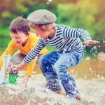 تعبیر خواب آب بازی با دوستان برای زن متاهل و باردار و دختر مجرد از روانشناسی