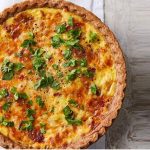 طرز تهیه کیش سبزیجات با مرغ؛ غذای مدرن فرانسوی