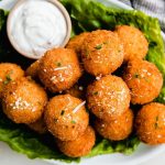 طرز تهیه توپک سیب زمینی؛ پیش غذای ترد و خوشمزه