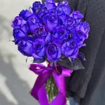 تعبیر خواب شاخه گل رز آبی برای زن متاهل و باردار و دختر مجرد از روانشناسی