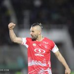 ضربه سر خطرناک ستاره خارجی پرسپولیس مقابل ملوان +فیلم