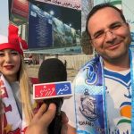 دعوای زن و شوهری در ورزشگاه آزادی؛ زوج عجیب هوادار تیم‌های پرسپولیس و ملوان مقابل دوربین خبرورزشی +فیلم