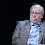 مسعود نیلی:کشور هر ۲۰ ماه با یک بحران ارزی رو به رو می‌شود