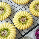 طرز تهیه شیرینی رومیاس بادامی برای عید؛ خوشمزه و متفاوت