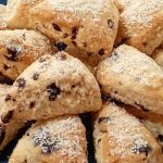 طرز تهیه شیرینی اسکون شکلات و نارگیل؛ مخصوص عید نوروز