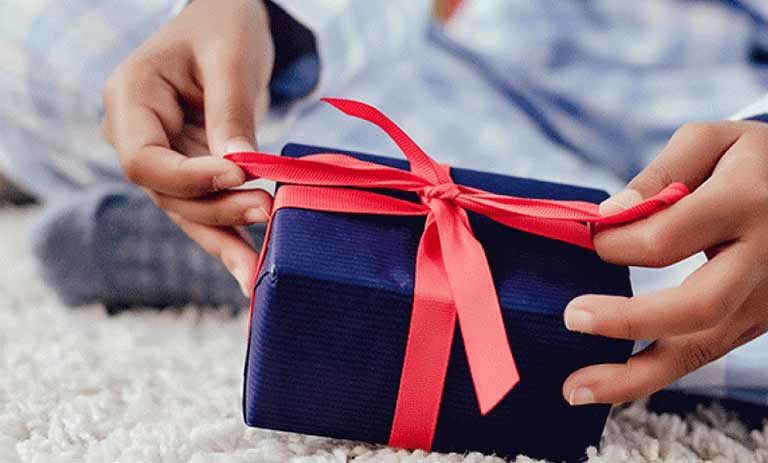 عیدی چی بدیم؟ 20 پیشنهاد جذاب برای هدیه عید نوروز
