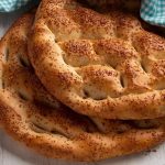 طرز تهیه نان عربی برای رمضان؛ با بافتی حجیم و پنبه‌ای