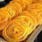 طرز تهیه زولبیا برای ماه رمضان؛ ترد و خوشمزه با ماندگاری بالا