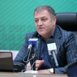 آدم‌های کوچک در باشگاه سپاهان هستند/اگر یک مربی ایرانی جای کارترون بود، او را با دستبند می‌بردند