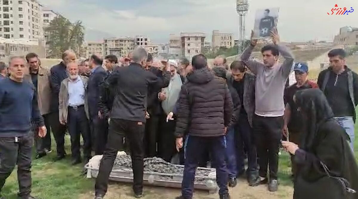 اسطوره استقلال با تشویق هواداران به چارچوب برگشت! +فیلم