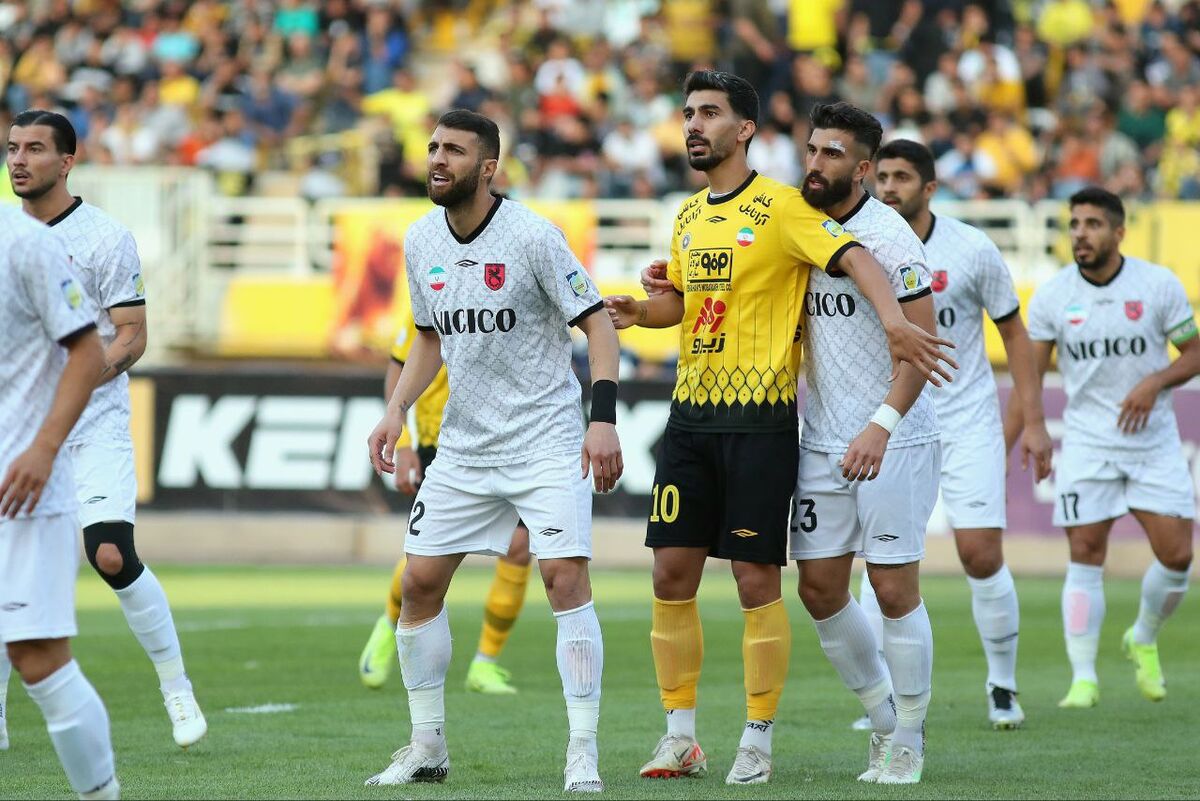 دو پنالتی ما سوخت! چرا داور به درخواست VAR بی‌توجهی کرد؟