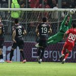 مقایسه مهار گندوز با کورتوا؛ گلر پرسپولیس بهتر از رئال!