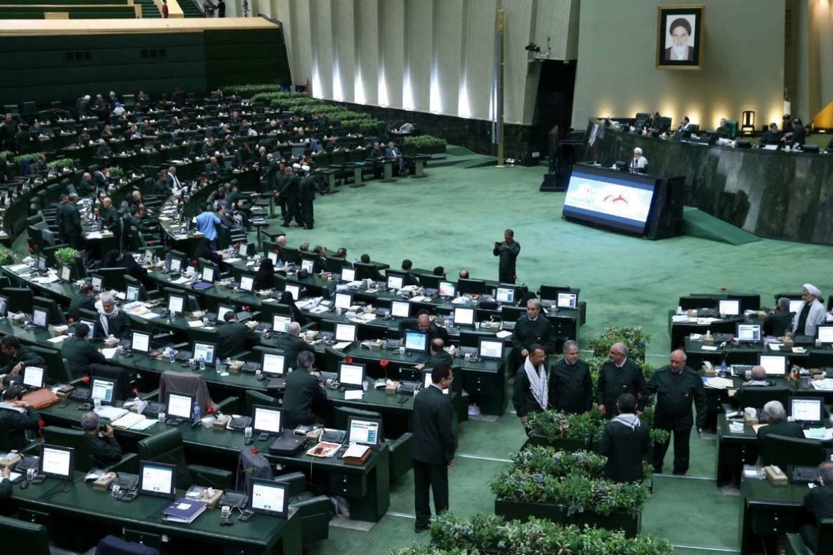 آتش سوزی جاده شهریار ۲۰ مصدوم بر جای گذاشت