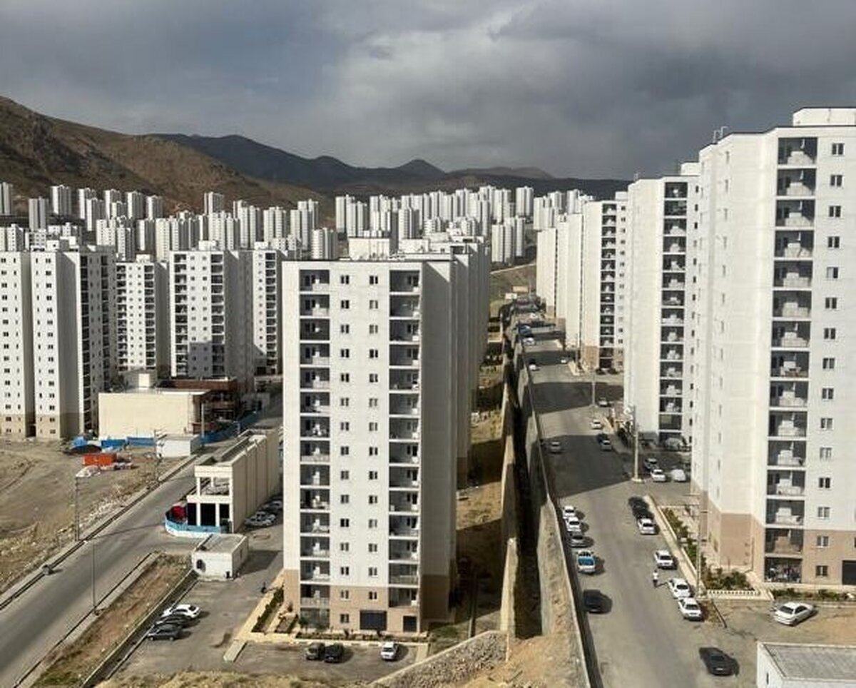 اختلاف وزیر راه و سازمان نظام مهندسی بر سر قیمت ساخت مسکن/ شهرداریها پیشران افزایش قیمت مسکن؟