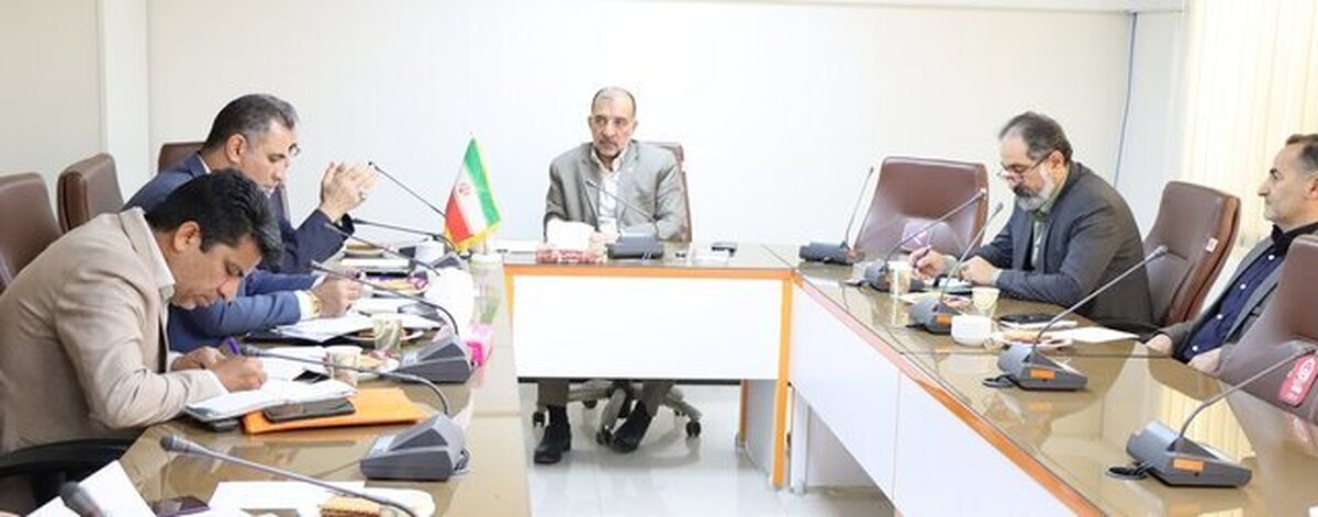 پای دلالان به نانوایی‌ها باز شد/ راه حل کنترل قیمت نان چیست؟