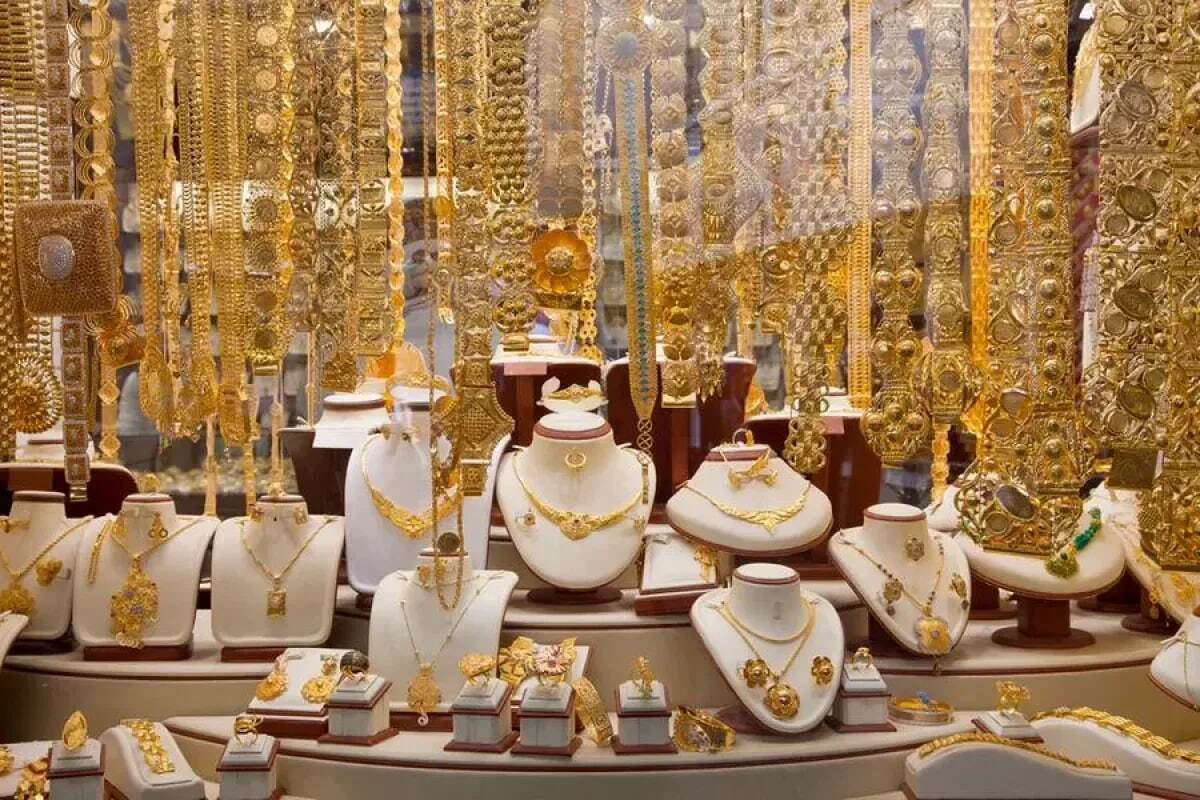 قیمت دلار، طلا و سکه امروز ۲ اردیبهشت ۱۴۰۴/ طلای ۱۸ عیار در بازار چند؟