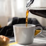 3 ترفند تمیز کردن قهوه‌ جوش سوخته همانند روز اول
