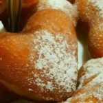 طرز تهیه پیراشکی پنیر و توت فرنگی؛ طعمی متفاوت برای عصرانه