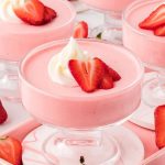 طرز تهیه دنت توت فرنگی؛ دسر خوشمزه و ساده