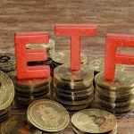 بحران اعتماد در بازار بیت‌کوین؛ ۷۱۳ میلیون دلار دیگر از ETFها خارج شد!