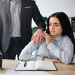 تعبیر خواب دستمالی شدن برای زن متاهل و باردار و دختر مجرد از روانشناسی