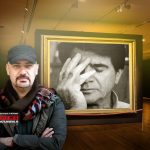 خاطره‌بازی مهرداد اسکویی، عکاس عکس به‌یادماندنی زنده‌یاد محمدرضا شجریان از زمان ثبت آن در منزل استاد | ثبت لحظه‌ای که جاودانه شد