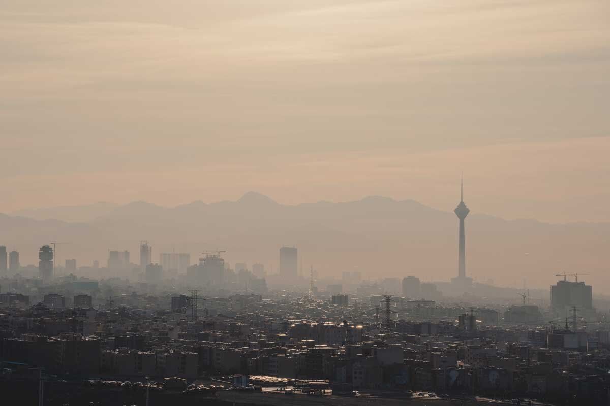 تهران در وضعیت نارنجی؛ هوای پایتخت برای گروههای حساس ناسالم شد