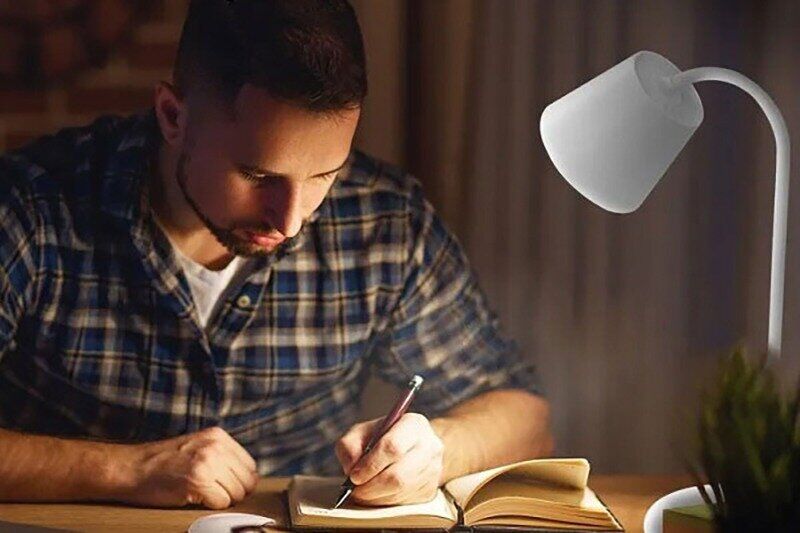 مطالعه در تاریکی واقعاً چشم را خراب میکند؟!