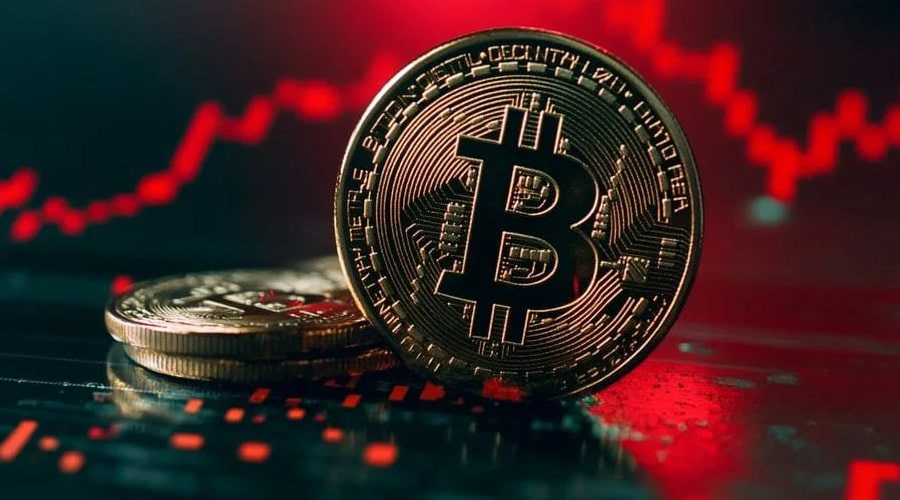 ۳ دلیل جدی برای ریزش بیتکوین؛ خطر سقوط تا کجا ادامه دارد؟